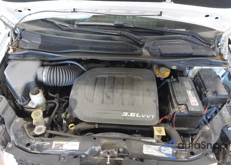 2018 Dodge Grand Caravan Gt z USA, uszkodzony, nr VIN 2C4RDGEG9JR240813